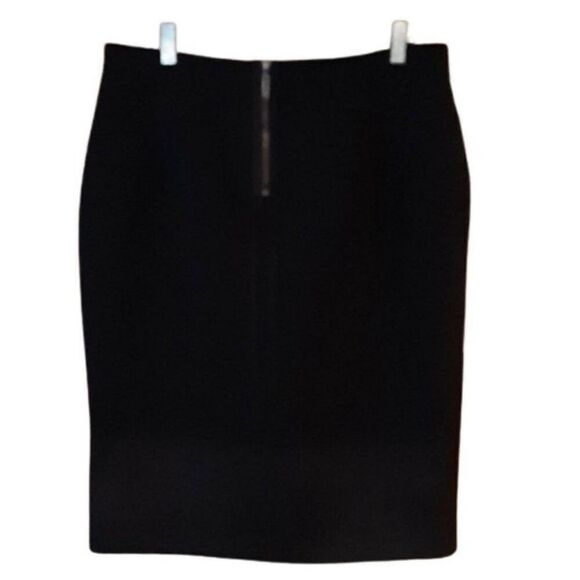 Amanda Wakeley Mid-Rise Pleated
Aline Skirt - Picture 5 of 10